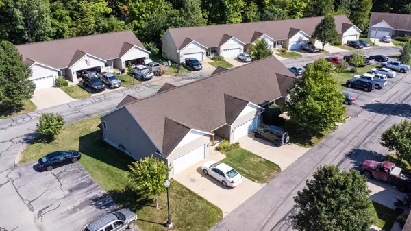 722 Tioga Park #722, Big Rapids, MI 49307