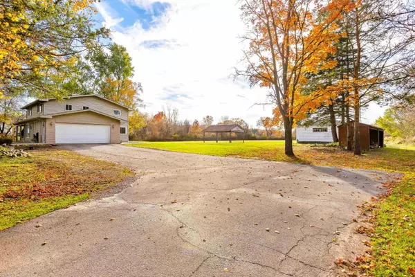 Washington Twp, MI 48094,60313 Schoenherr RD