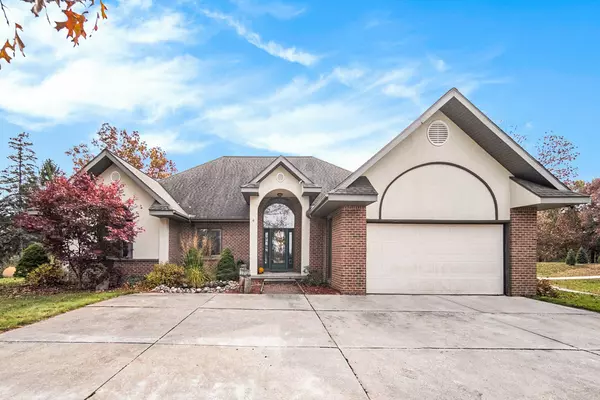 1449 Tara LN, Chelsea, MI 48118