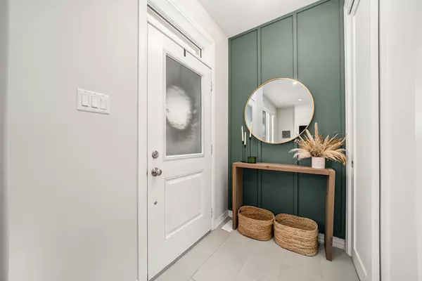 Barrhaven, ON K2J 6P6,808 Horseshoe Falls WAY