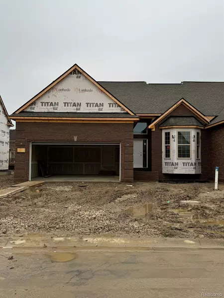 20832 BURN DR, Macomb, MI 48044