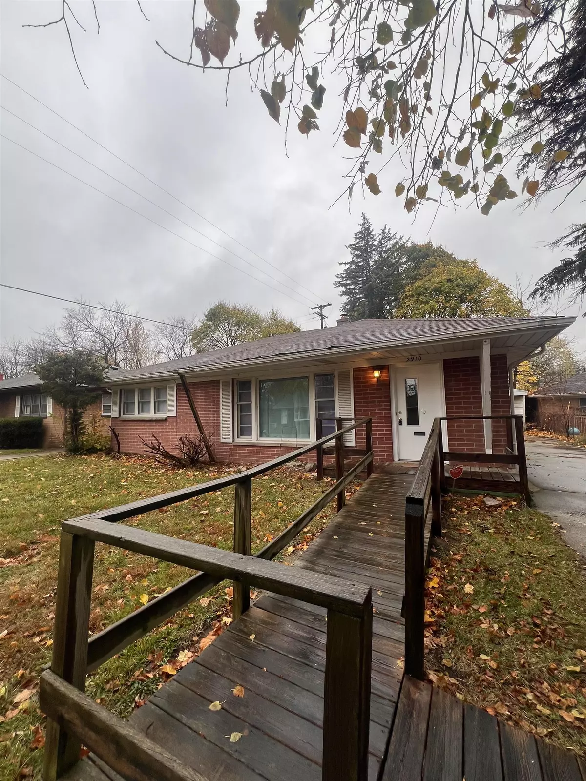 Flint, MI 48507,2910 Shawnee AVE