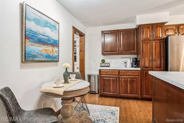 Holly, MI 48442,132 BEVINS ST