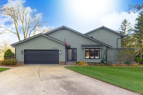 Rochester Hills, MI 48306,3735 SUMMIT RIDGE DR