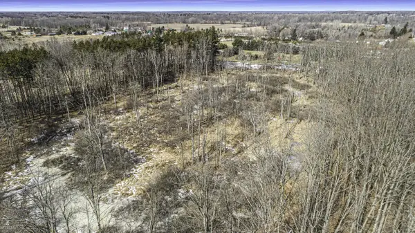 395 S Lake George RD, Attica Twp, MI 48412