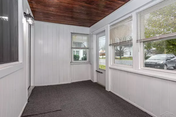 Zilwaukee, MI 48604,310 S Franklin ST