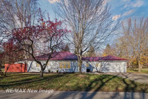 212 Sheler ST, Coleman, MI 48618