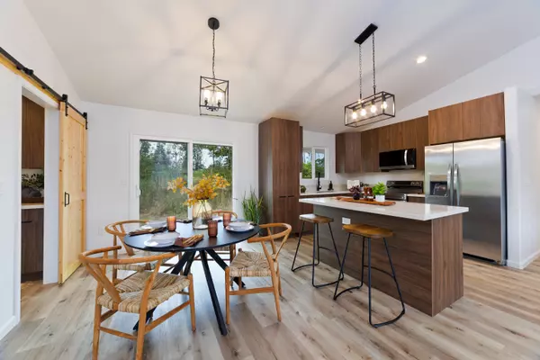 Pahoa, HI 96778,16-2071 KUHIO DR