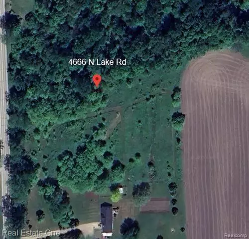 4666 N LAKE RD, Columbiaville, MI 48421