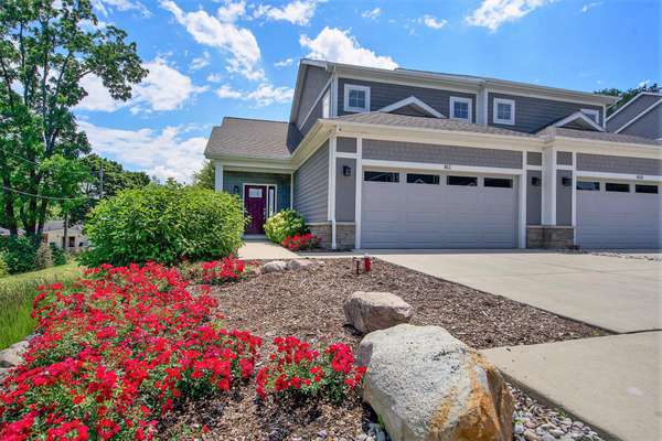 108 E Henry ST #811, Saline, MI 48176