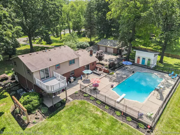 Brighton, MI 48116,8900 Rickett RD