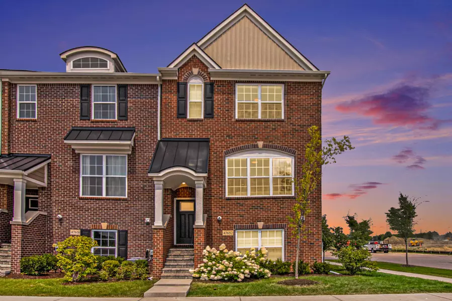 47652 Alden TER S, Northville, MI 48168