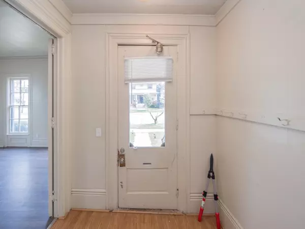 Kalamazoo, MI 49007,935 W Lovell ST