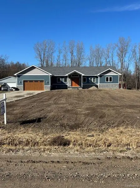 27500 BREDOW AVE, Romulus, MI 48174