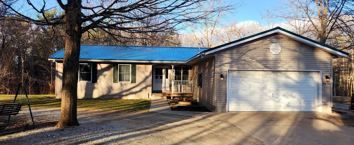 11970 Owens RD, Ravenna, MI 49451