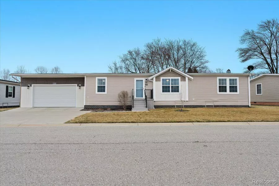 11209 SPRING ARBOR, South Lyon, MI 48178