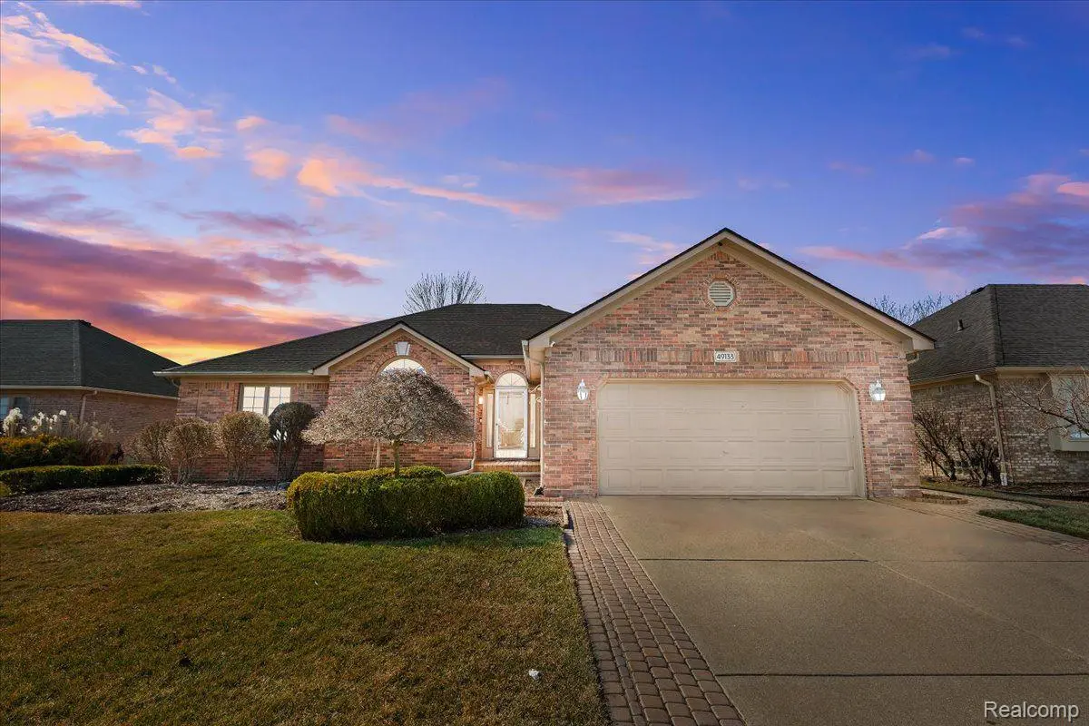 49133 Morning Glory DR, Macomb Twp, MI 48044