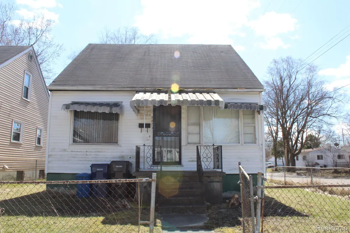 Flint, MI 48505,302 E PIPER AVE