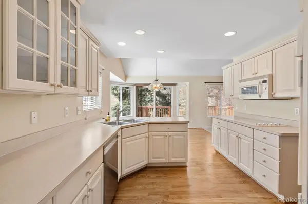 Macomb, MI 48042,52497 WESTFIELD DR