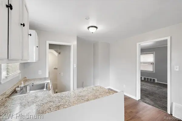 Detroit, MI 48224,6301 Lodewyck ST