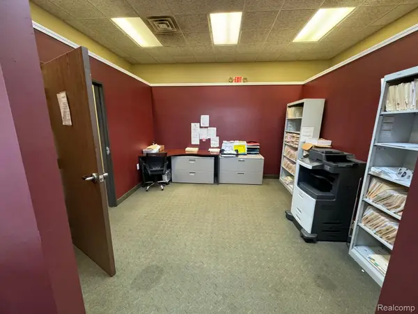 Dearborn, MI 48126,6307-6309 Schaefer RD