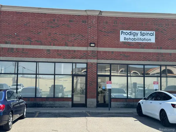 Dearborn, MI 48126,6307-6309 Schaefer RD