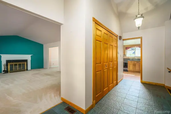 Trenton, MI 48183,1561 Glen LN