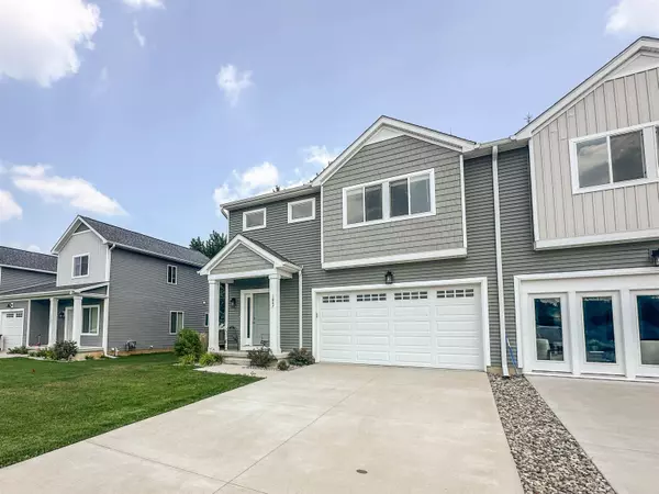 1047 Rebecca ST, Marshall, MI 49068