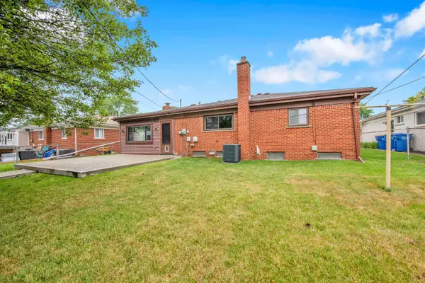 Warren, MI 48088,27061 Shelbourne DR