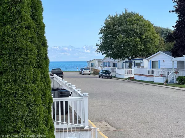 Port Sanilac, MI 48469,165 Shoreline DR E