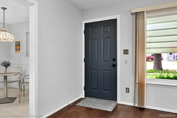 Redford, MI 48239,15514 LEONA DR