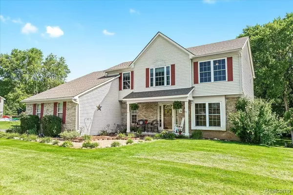 Pinckney, MI 48169,8373 OLD MILL DR