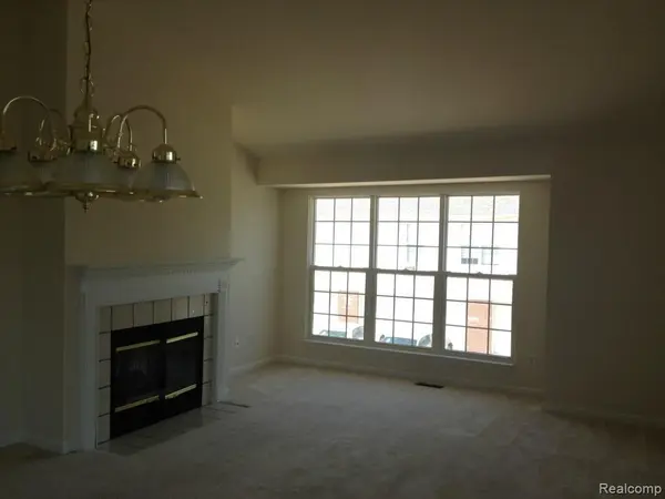 Sterling Heights, MI 48313,44316 LAKEPOINTE