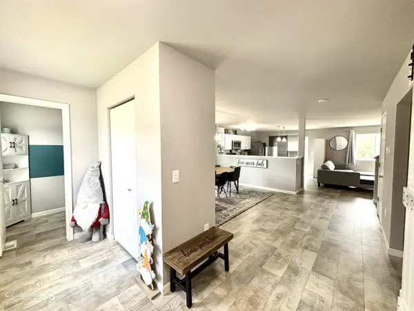 Davison, MI 48423,927 Village DR