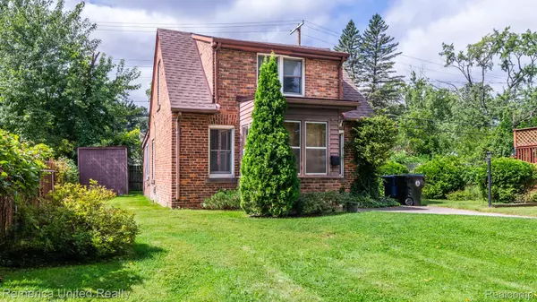 Redford, MI 48240,19445 FIVE POINTS ST