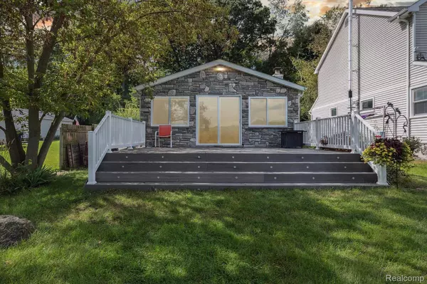 Highland, MI 48357,1921 LAKEVIEW LN