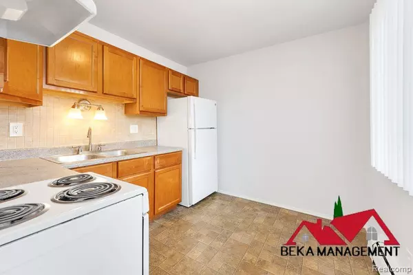 Gibraltar, MI 48173,13883 MIDDLE GIBRALTAR #3, #7