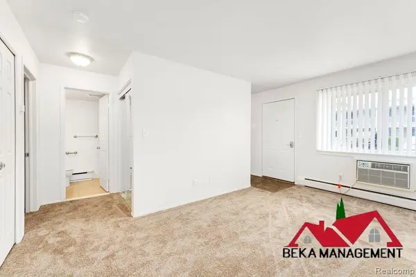 Gibraltar, MI 48173,13883 MIDDLE GIBRALTAR #3, #7