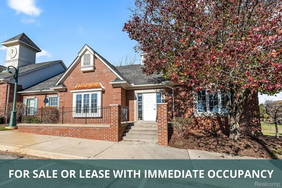 210 W Highland RD, Highland, MI 48357