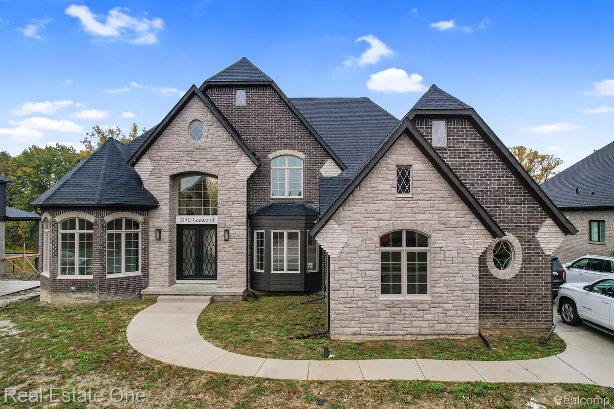 Utica, MI 48316,2150 LEEWOOD DR