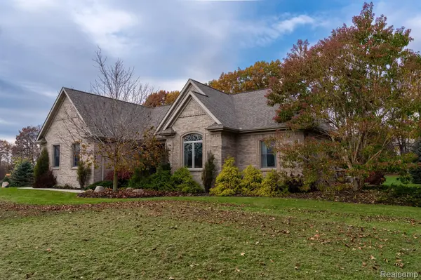 Imlay City, MI 48444,7433 SPRINGSHIRE CT