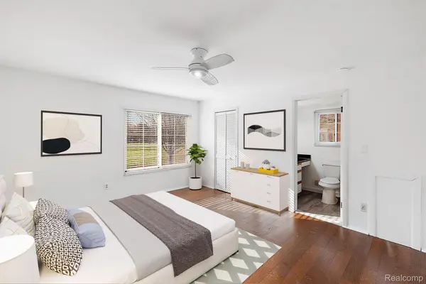 Bloomfield Hills, MI 48304,716 E FOX HILLS DR