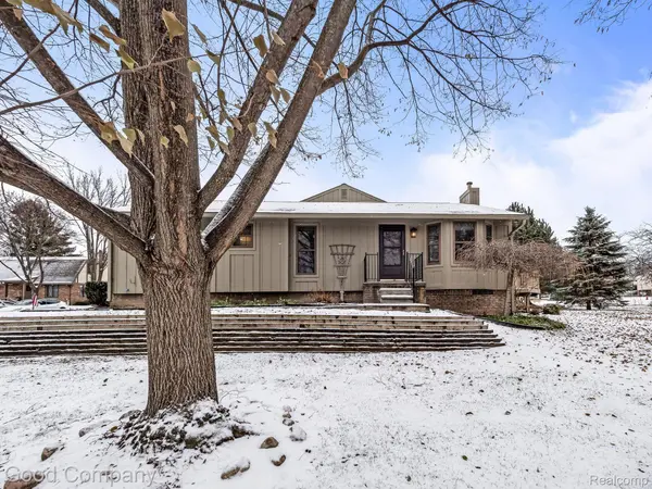 Rochester Hills, MI 48309,1984 PONDVIEW