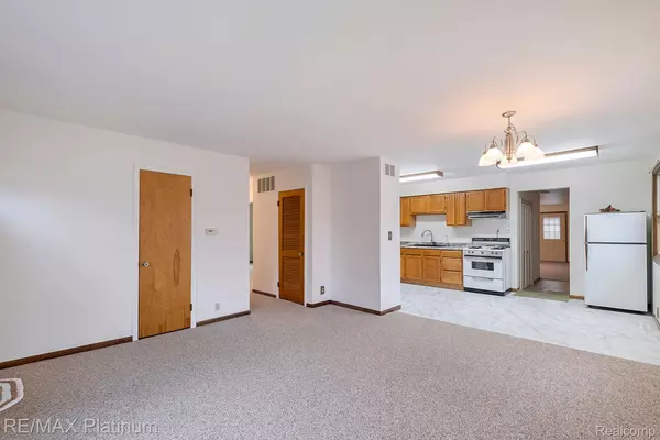 Holly, MI 48442,830 HARTNER DR