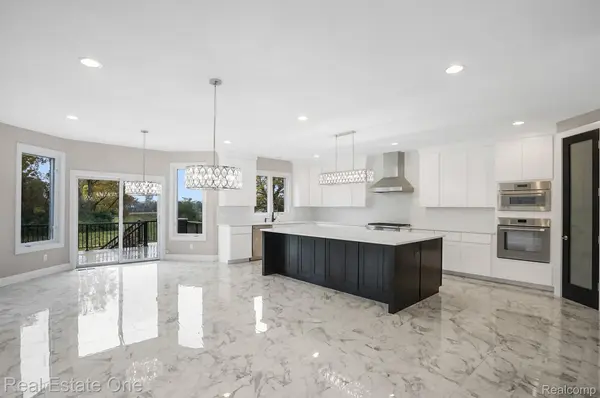 Utica, MI 48316,2150 LEEWOOD DR