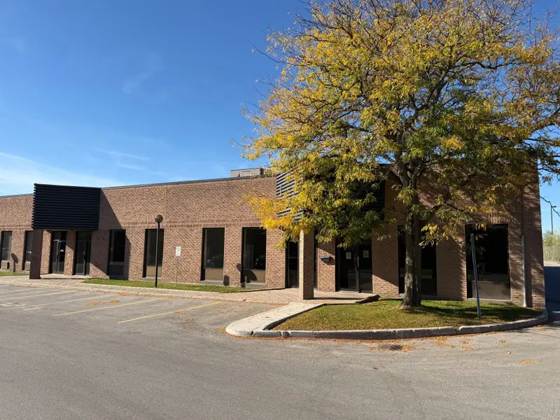 595 Middlefield RD #21-23, Toronto E07, ON M1V 3S2