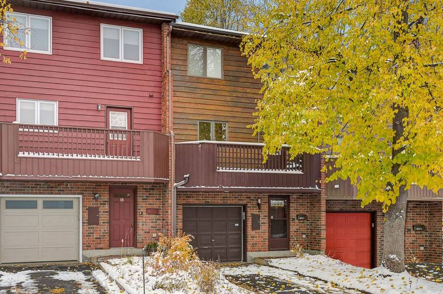 16 Oakley AVE, Crystal Bay - Rocky Point - Bayshore, ON K2B 6M6