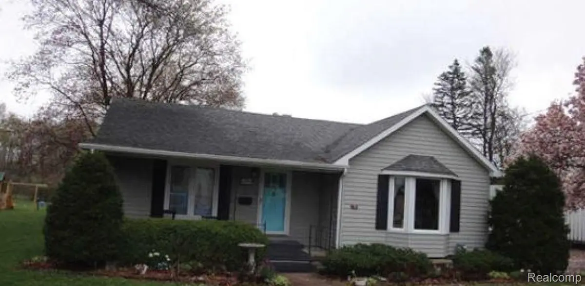 22 E MONROE ST, Bangor, MI 49013