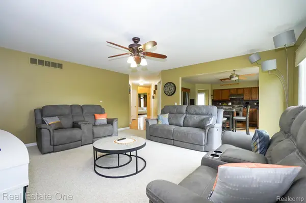 Canton, MI 48188,42087 TRENT DR