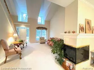 Rochester Hills, MI 48307,1178 BLUEBIRD DR